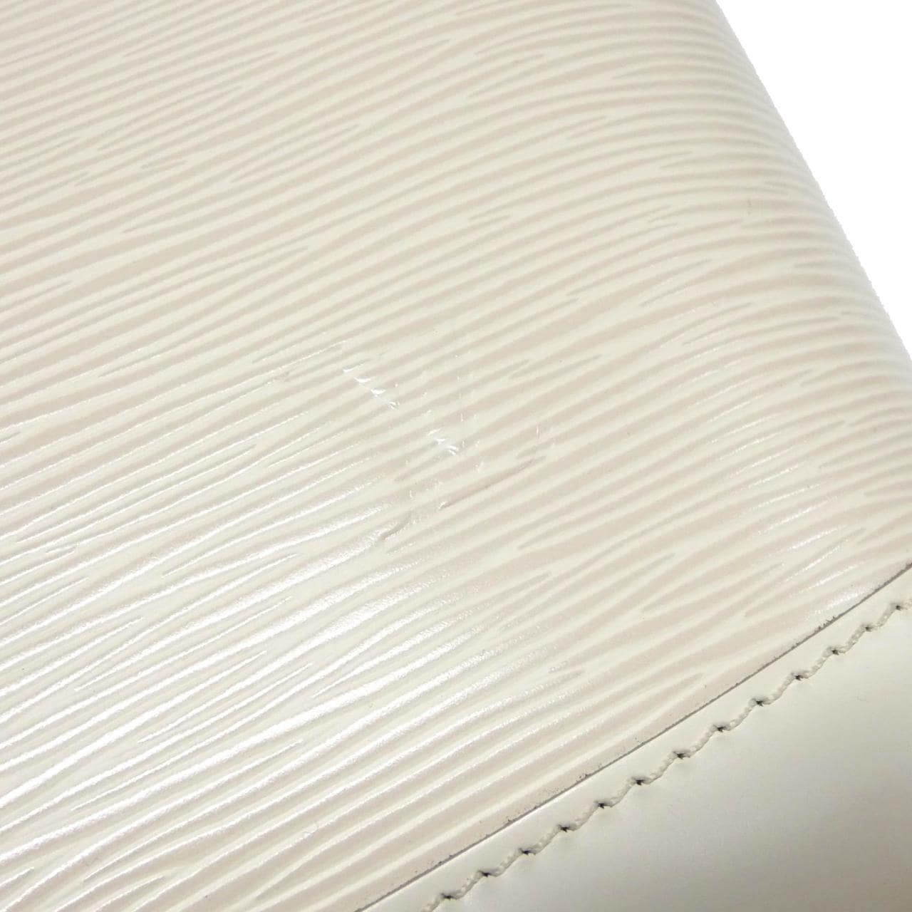 ルイヴィトン エピ アルマ PM M5280J バッグ