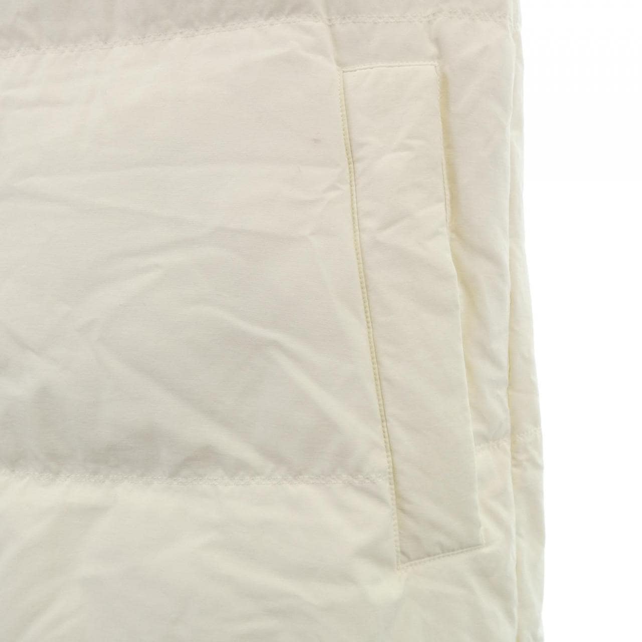 ケイシラハタ KEI SHIRAHATA ダウンベスト