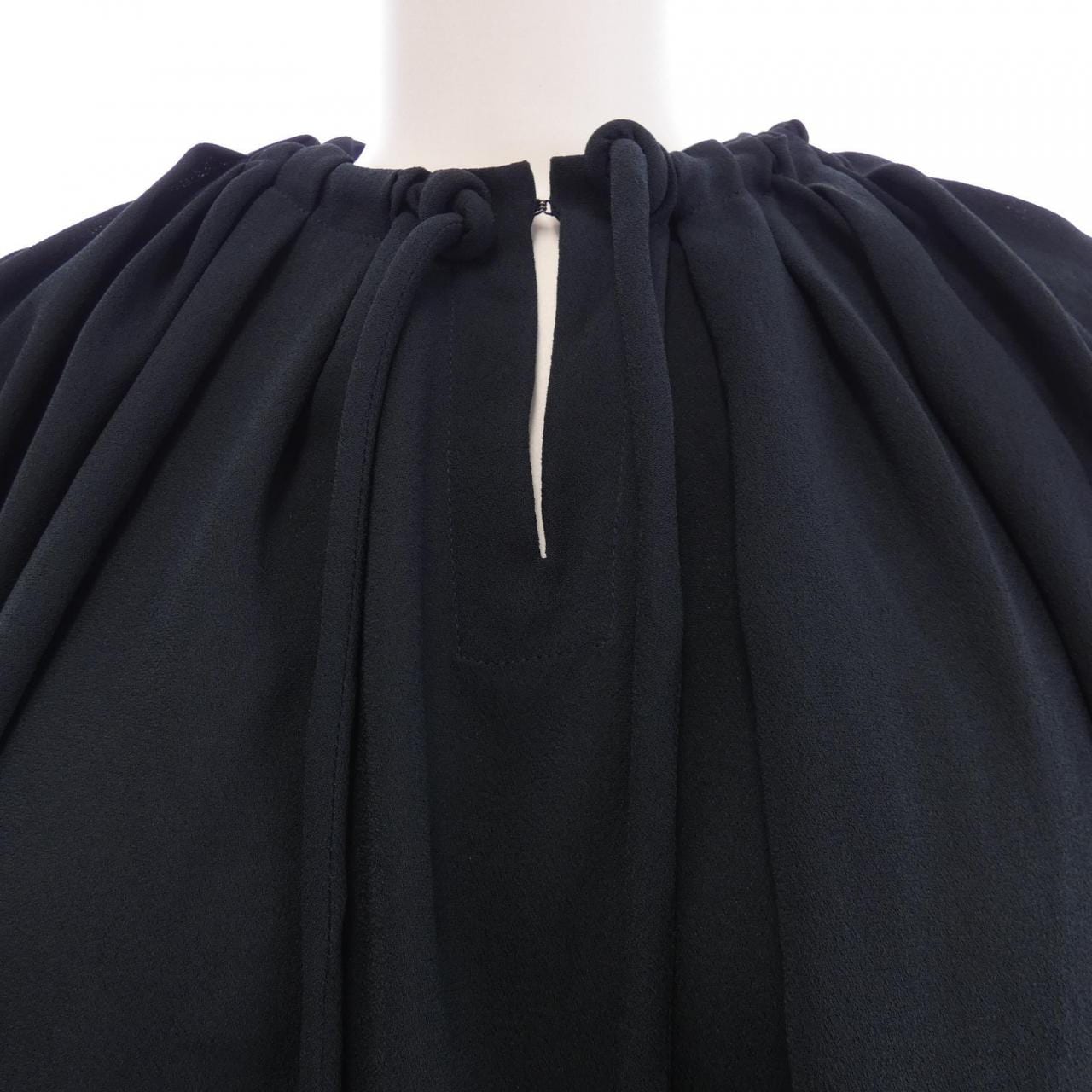 トゥモローランドコレクション TOMORROW LAND COLLEC トップス