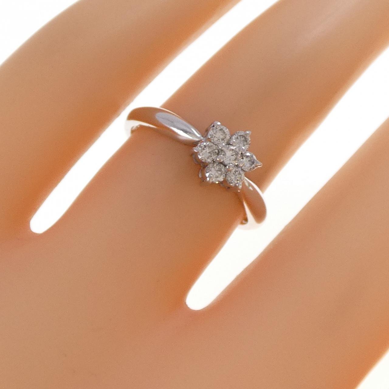 K18WG フラワー ダイヤモンド リング 0.23CT