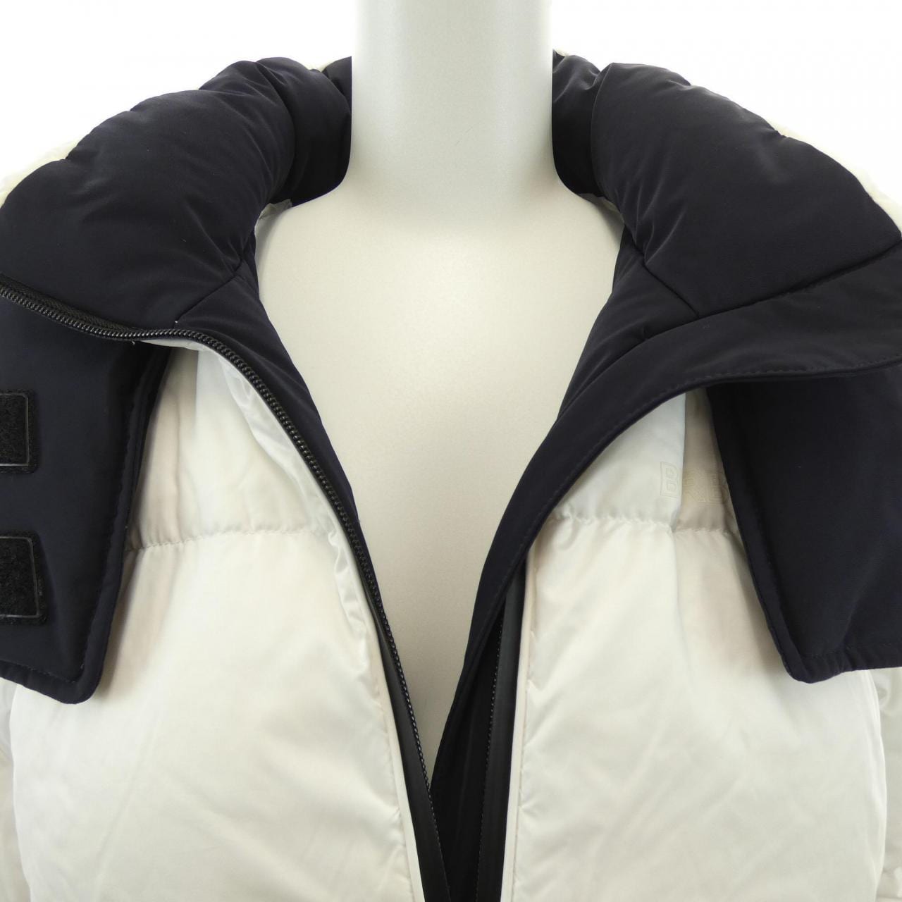 バーバリー BURBERRY 8061038 ダウンコート