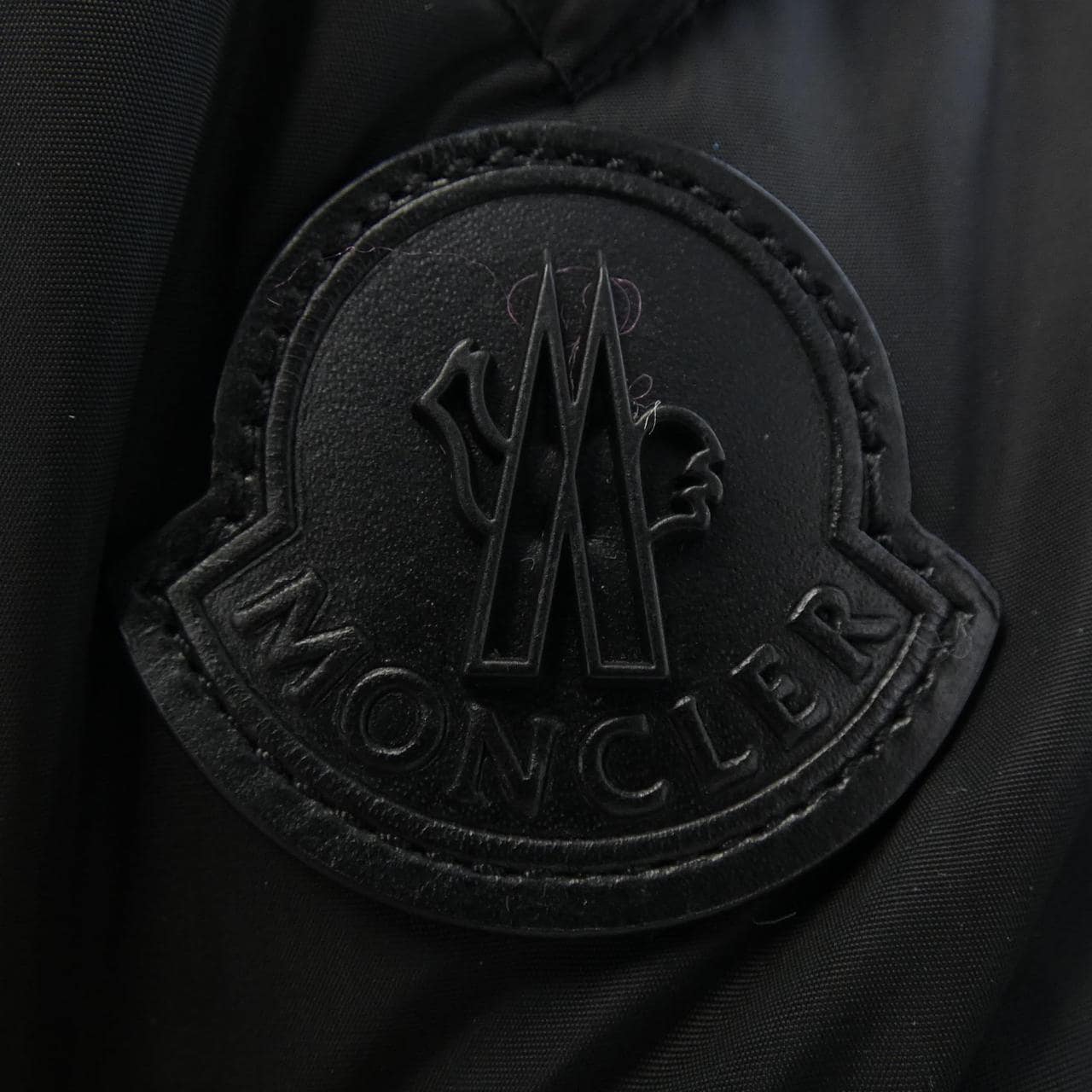 モンクレール MONCLER ダウンジャケット