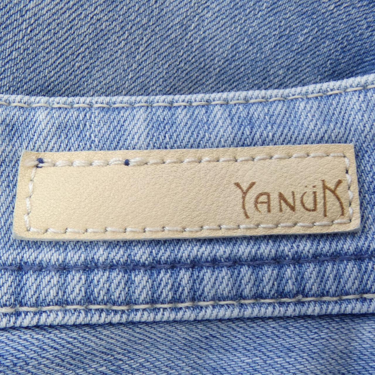 ヤヌーク YANUK ジーンズ