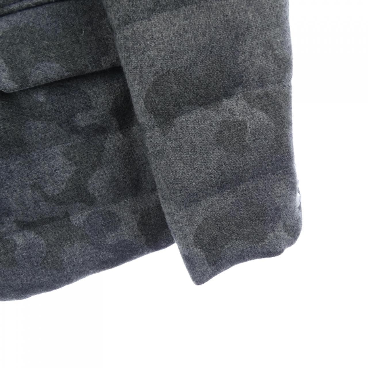 モンクレールガムブルー MONCLER GAMMEBLEU ダウンジャケット