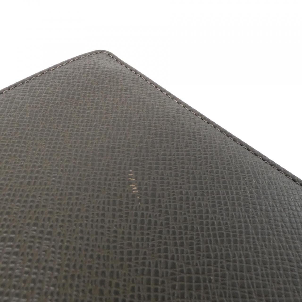 LOUIS VUITTON Taiga Portefeuille Brazza M32578 钱包