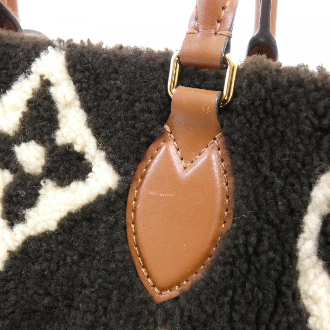 LOUIS VUITTON Monogram Teddy On the Go GM M55420 包