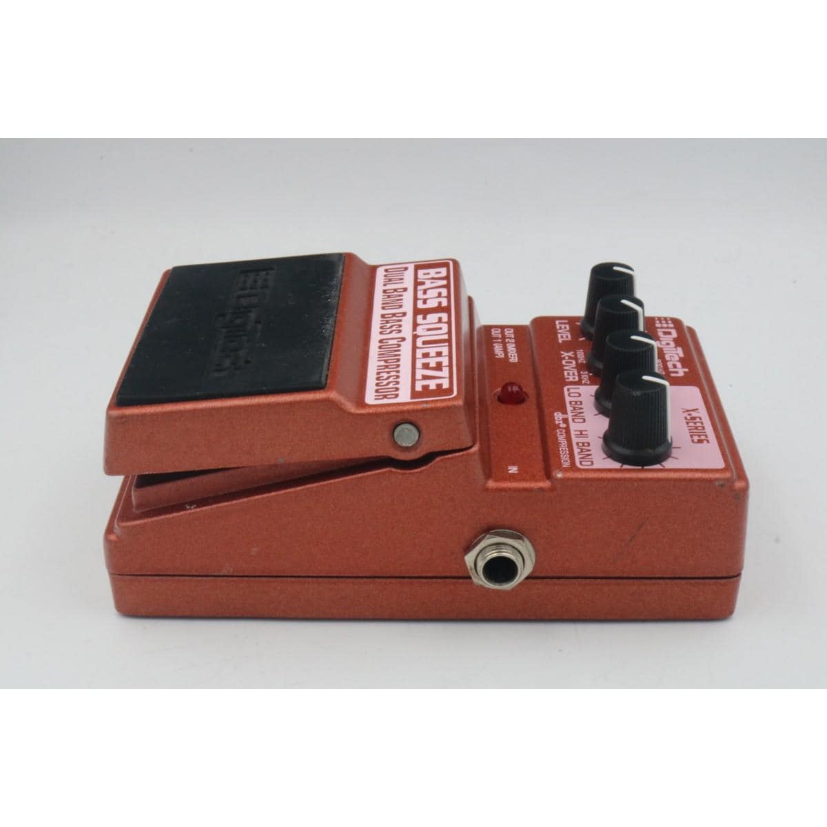 ＤＩＧＩＴＥＣＨ　　ＢＡＳＳ　ＳＱＵＥＥＺＥ