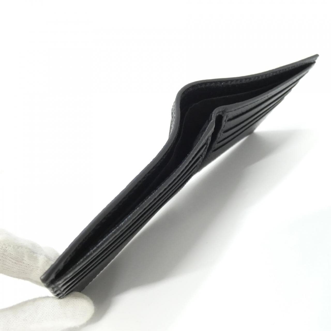 【未使用品】グッチ GUCCI OFF THE GRID 625573 H9HAN 札入れ