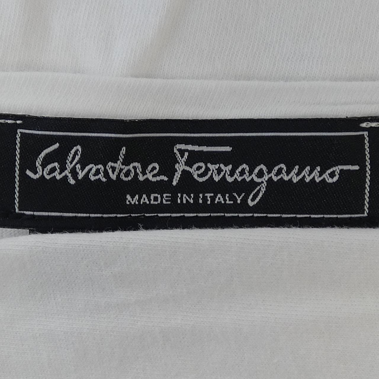 サルヴァトーレフェラガモ SALVATORE FERRAGAMO Tシャツ