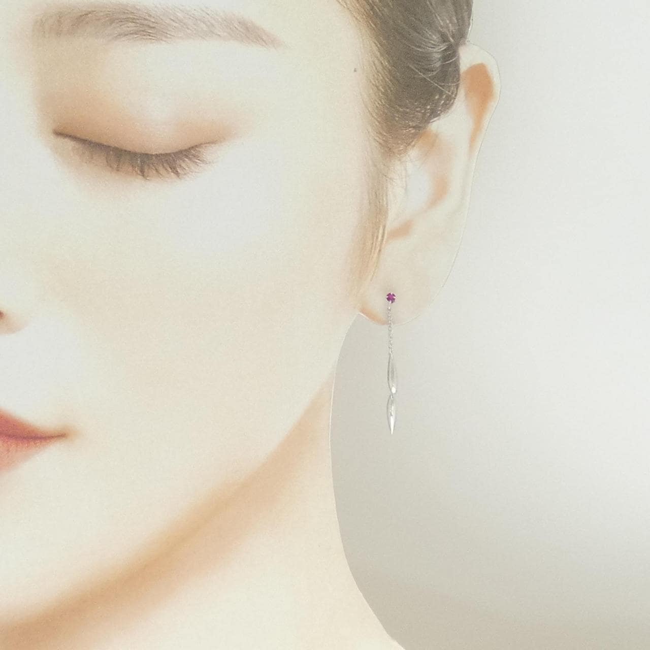 K14WG ルビー ピアス