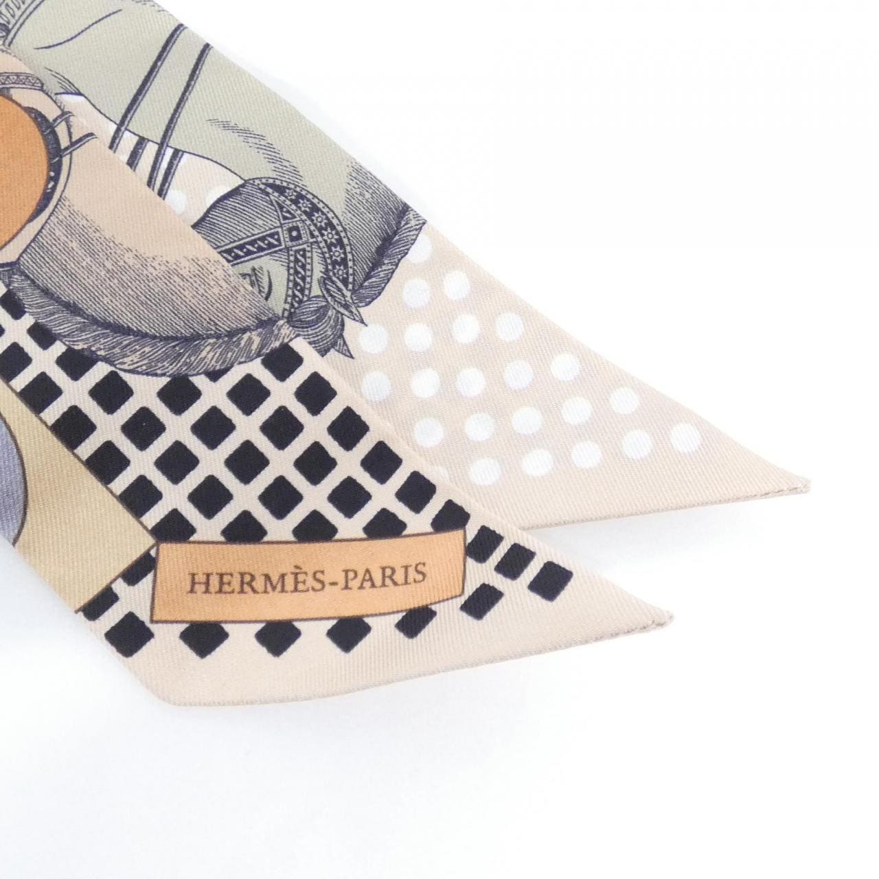 【未使用品】エルメス CAVALIER EN FORMES ツイリー 064008S スカーフ