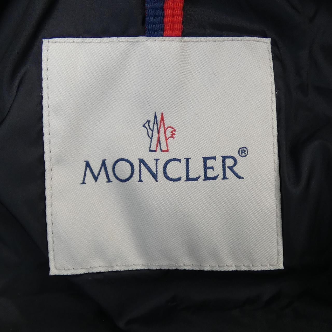 モンクレール MONCLER ダウンジャケット