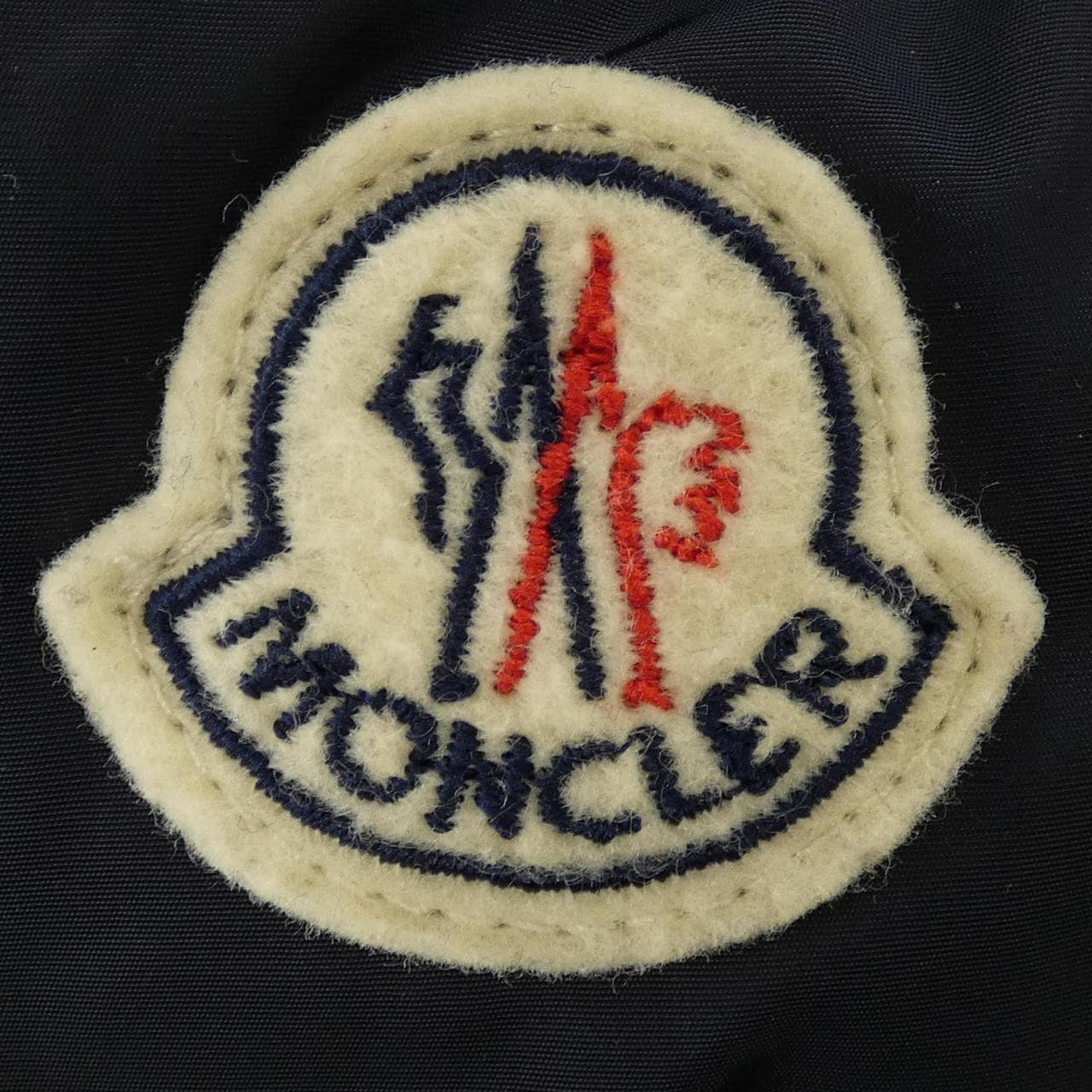 モンクレール MONCLER BETULA ダウンジャケット