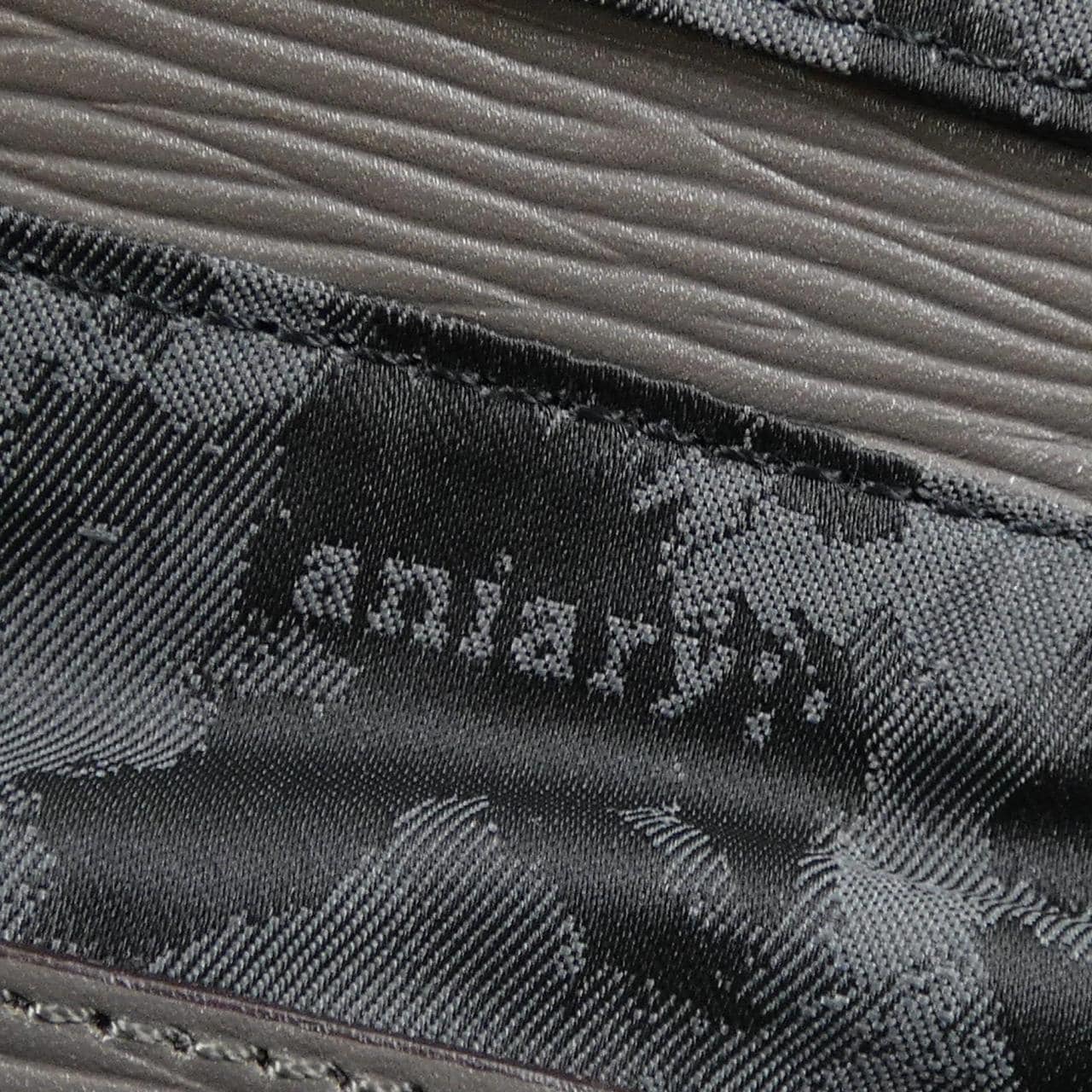 アニアリ ANIARY BAG