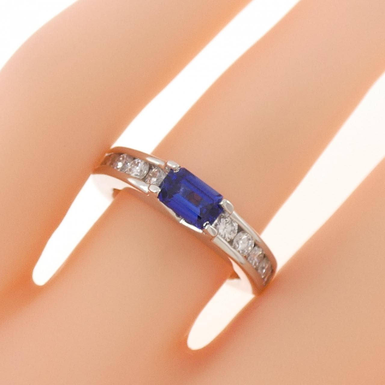 PT900 サファイヤ リング 0.58CT