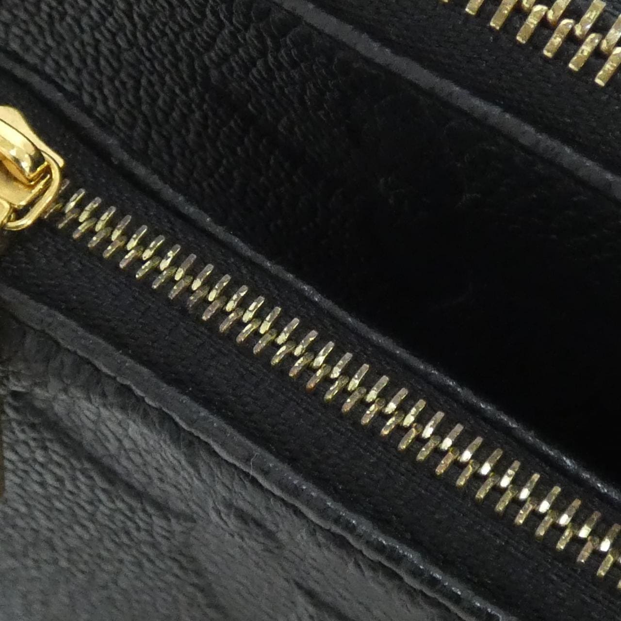 ルイヴィトン モノグラム アンプラント ミュルティ ポシェット アクセソワール M80399 ショルダーバッグ