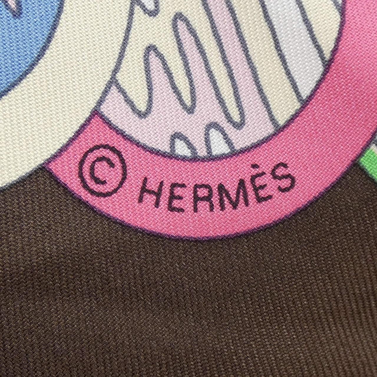 エルメス HERMES LE LABORATOIRE DU TEMPS 572702S トライアングルジェアン ショール
