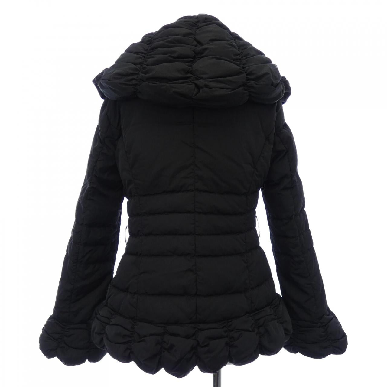 モンクレール MONCLER ダウンジャケット