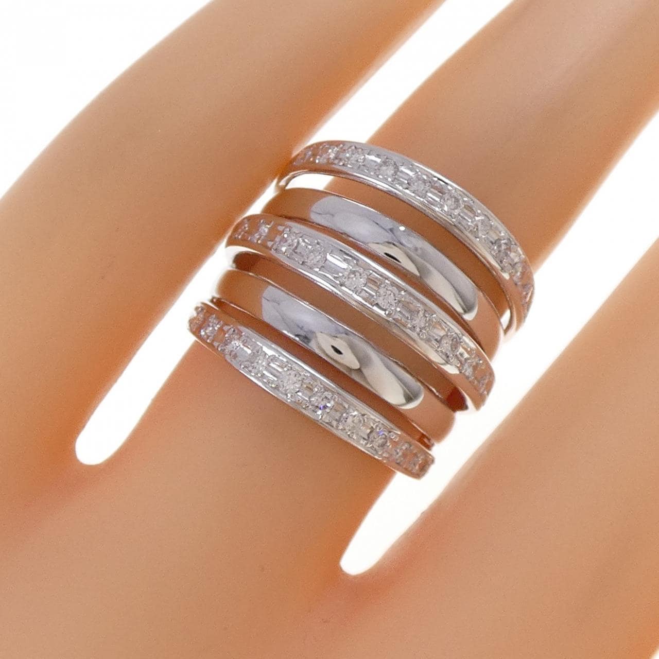 K18WG ダイヤモンド リング