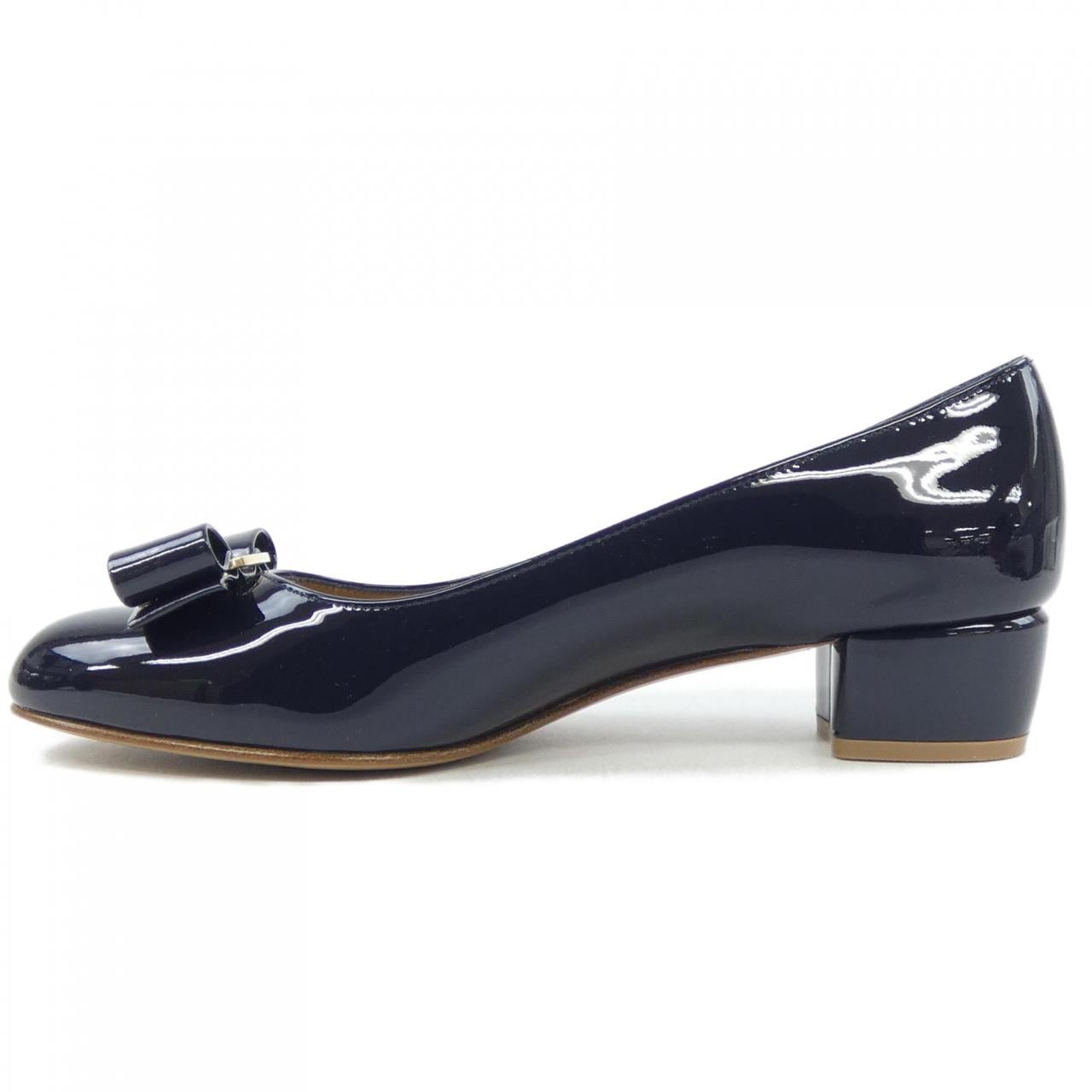 サルヴァトーレフェラガモ SALVATORE FERRAGAMO パンプス