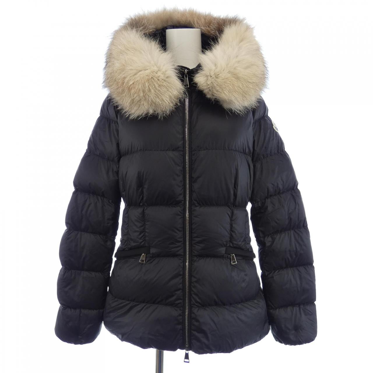 モンクレール MONCLER ダウンジャケット