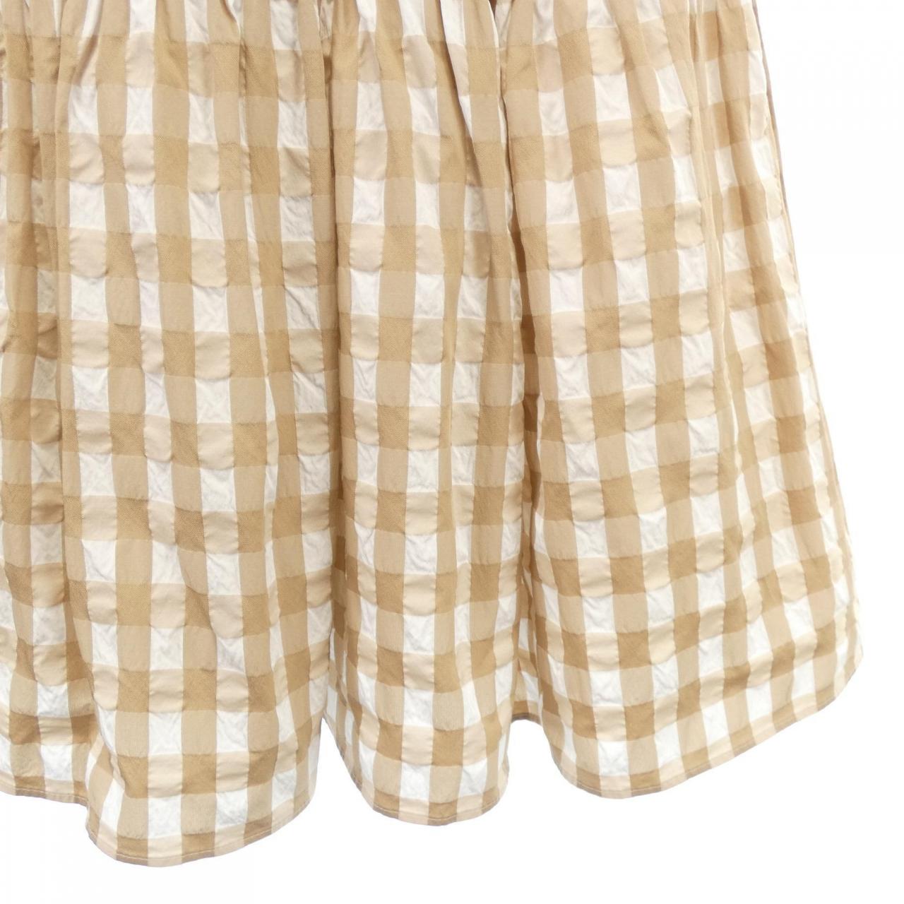 トゥービーシック TO BE CHIC スカート