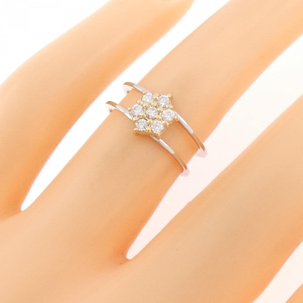 PT900/K18YG フラワー ダイヤモンド リング 0.18CT