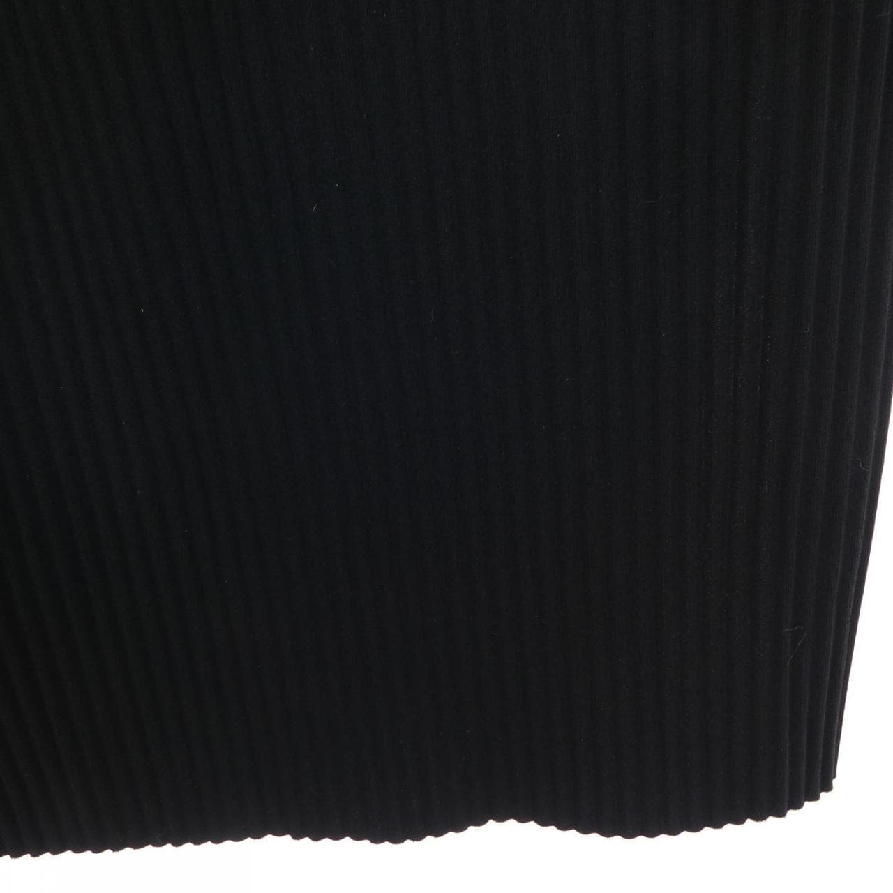 ミーイッセイミヤケ me ISSEY MIYAKE MI32KG923 スカート