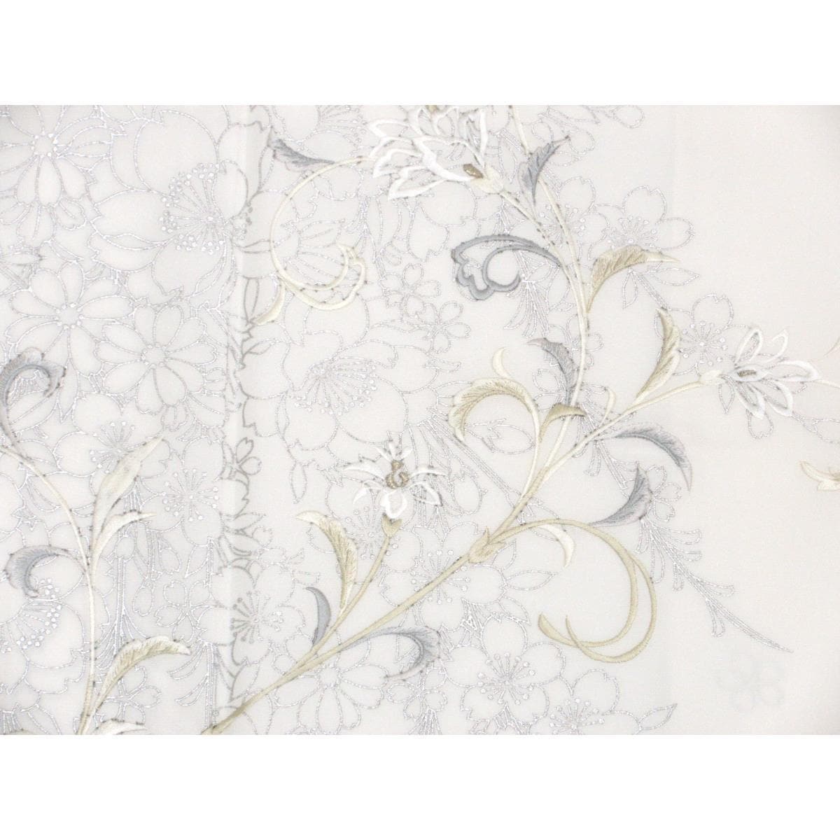 【未使用品】訪問着　銀彩加工　刺繍入り