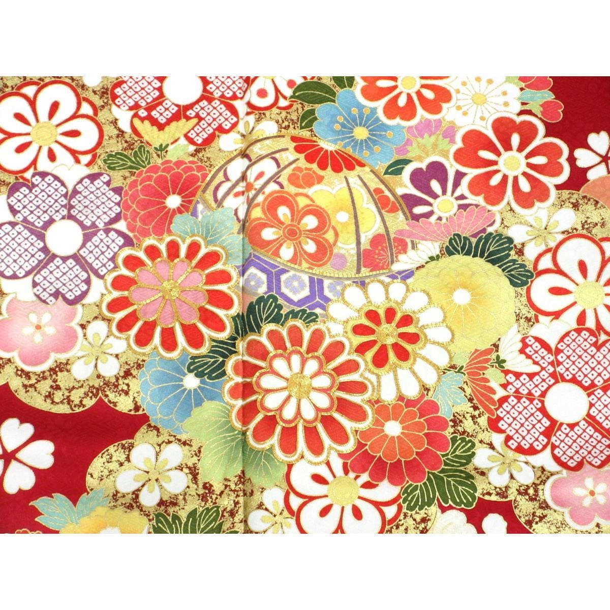 振袖　友禅金彩加工　刺繍入り