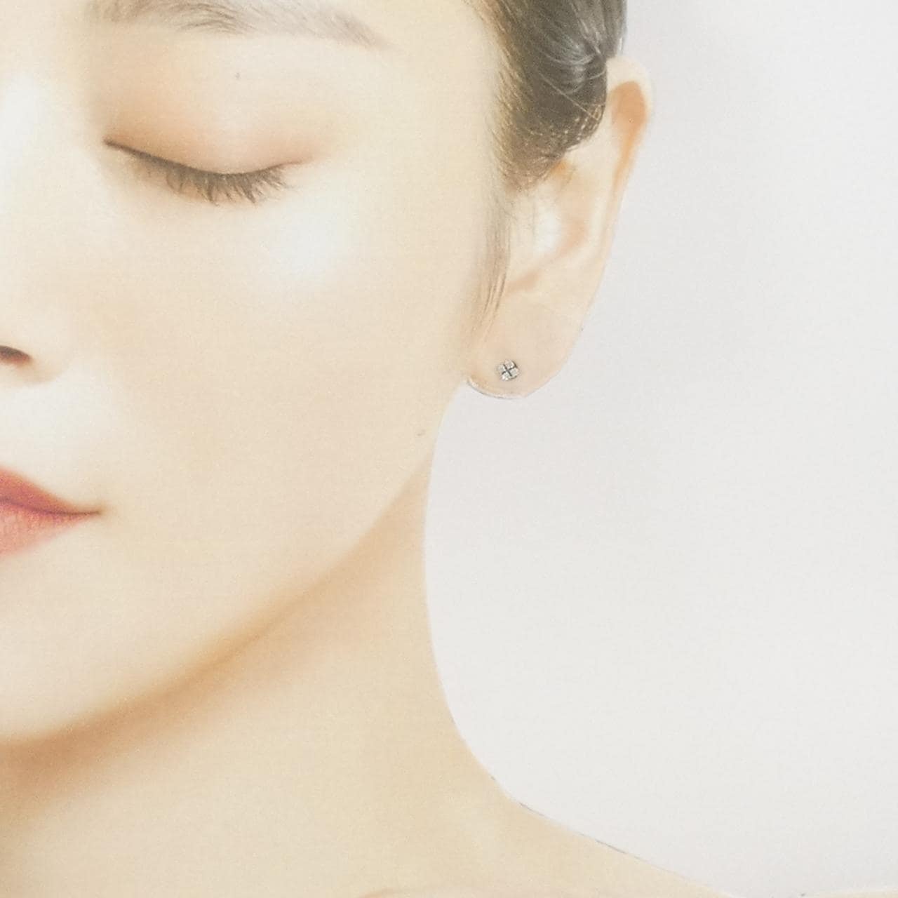 PT900 ダイヤモンド ピアス 0.10CT