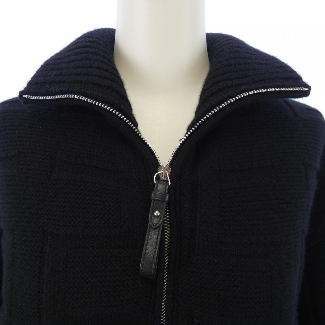エルメス HERMES 2H2102DA ダウンジャケット