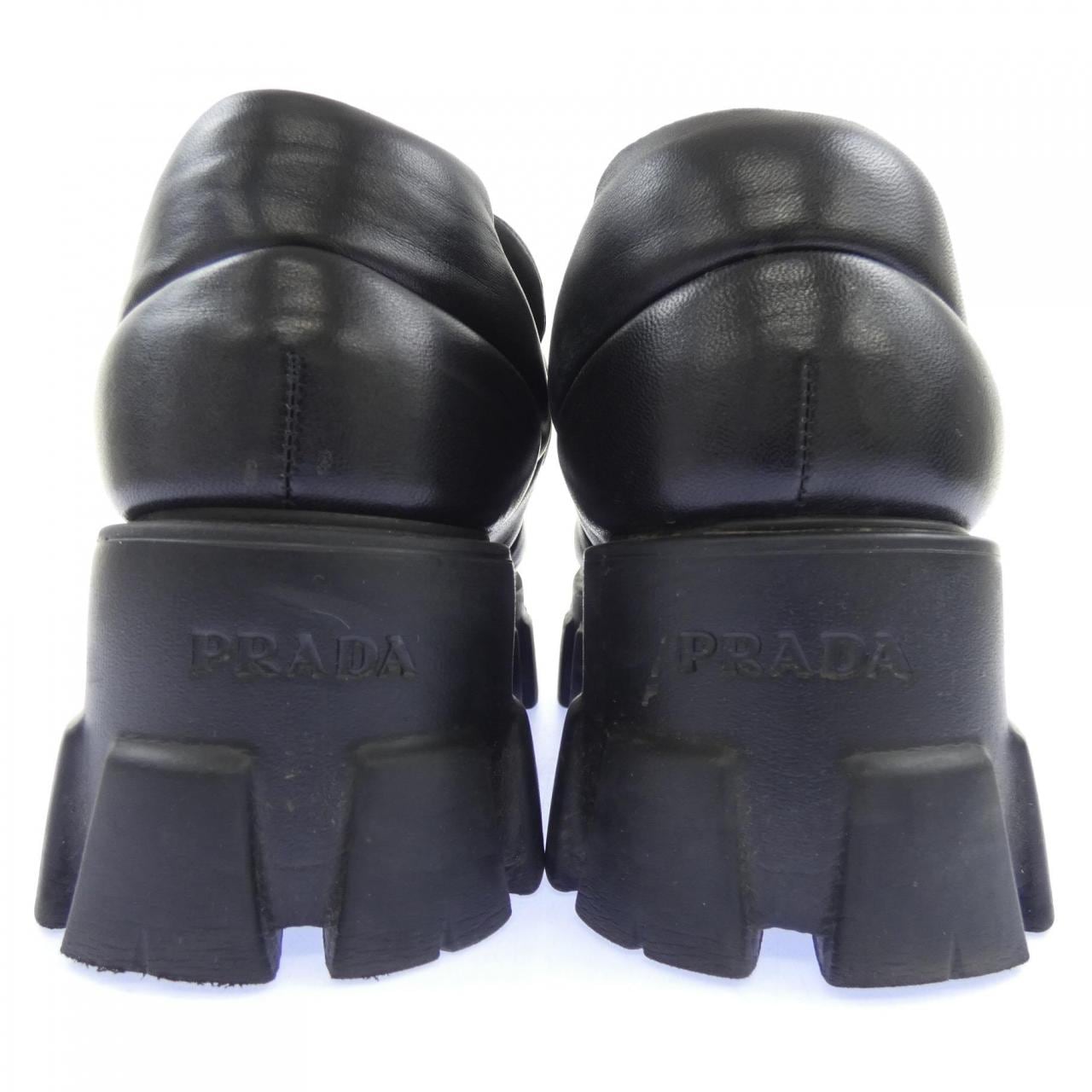 プラダ PRADA ソフトパデッド  トライアングルロゴ 1D125N シューズ