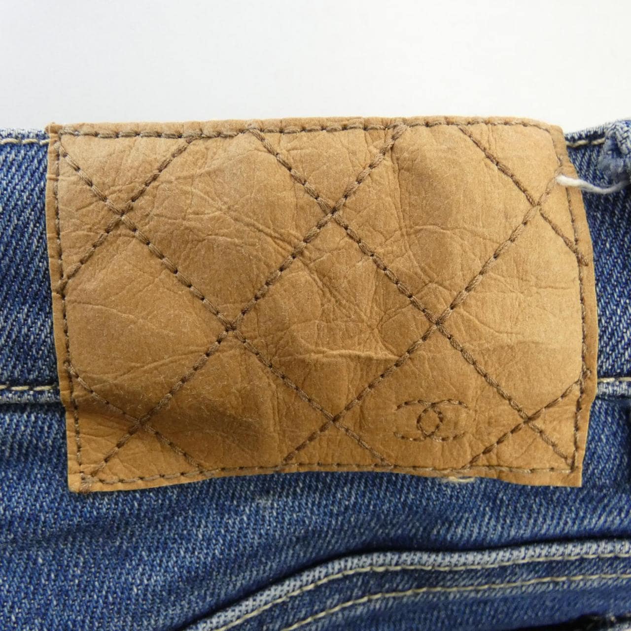 シャネル CHANEL P64935V61007 ジーンズ