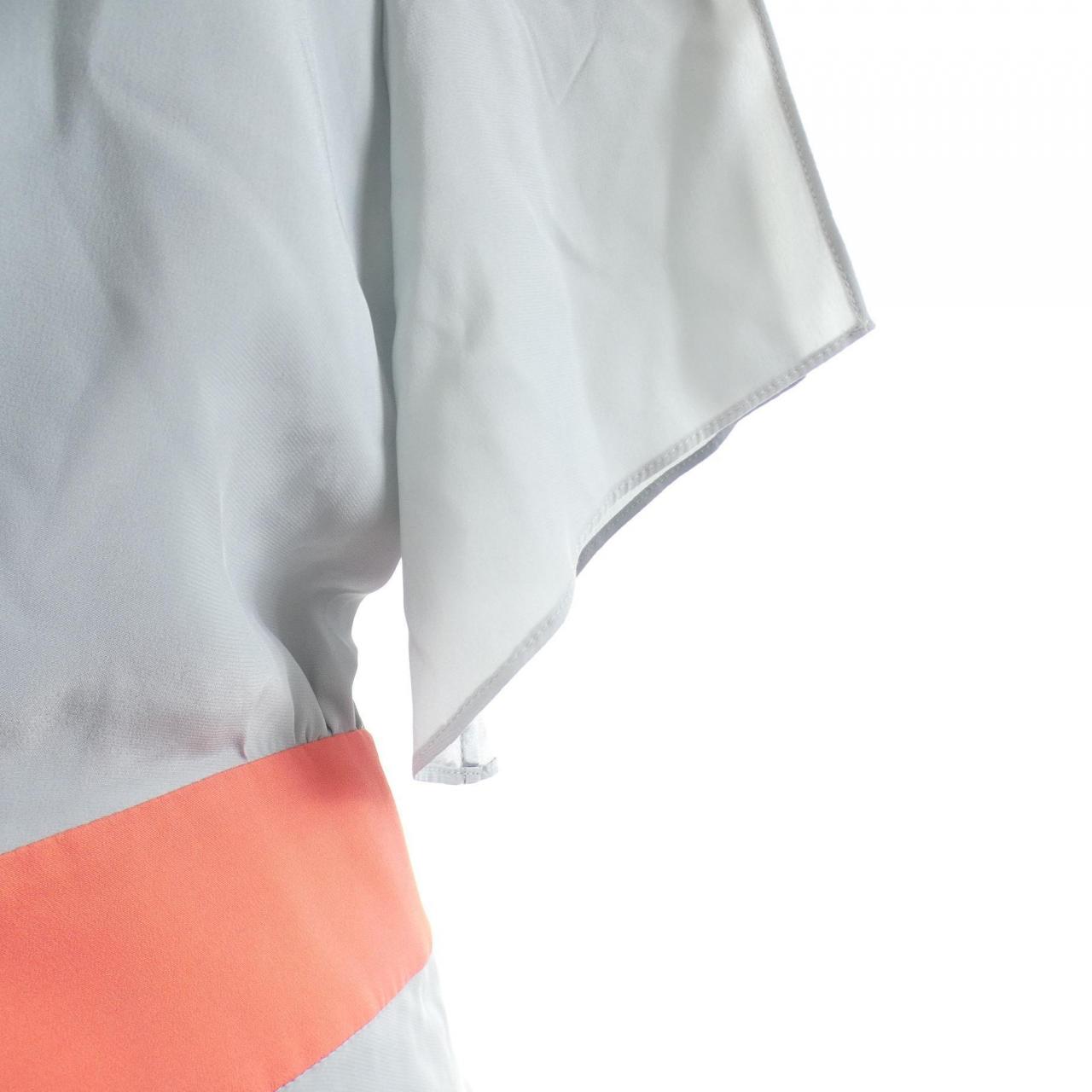 エンポリオアルマーニ EMPORIO ARMANI ワンピース