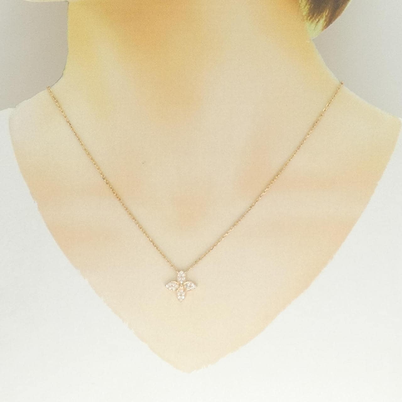 ルイヴィトン パンダンティフ スター ブロッサム ネックレス