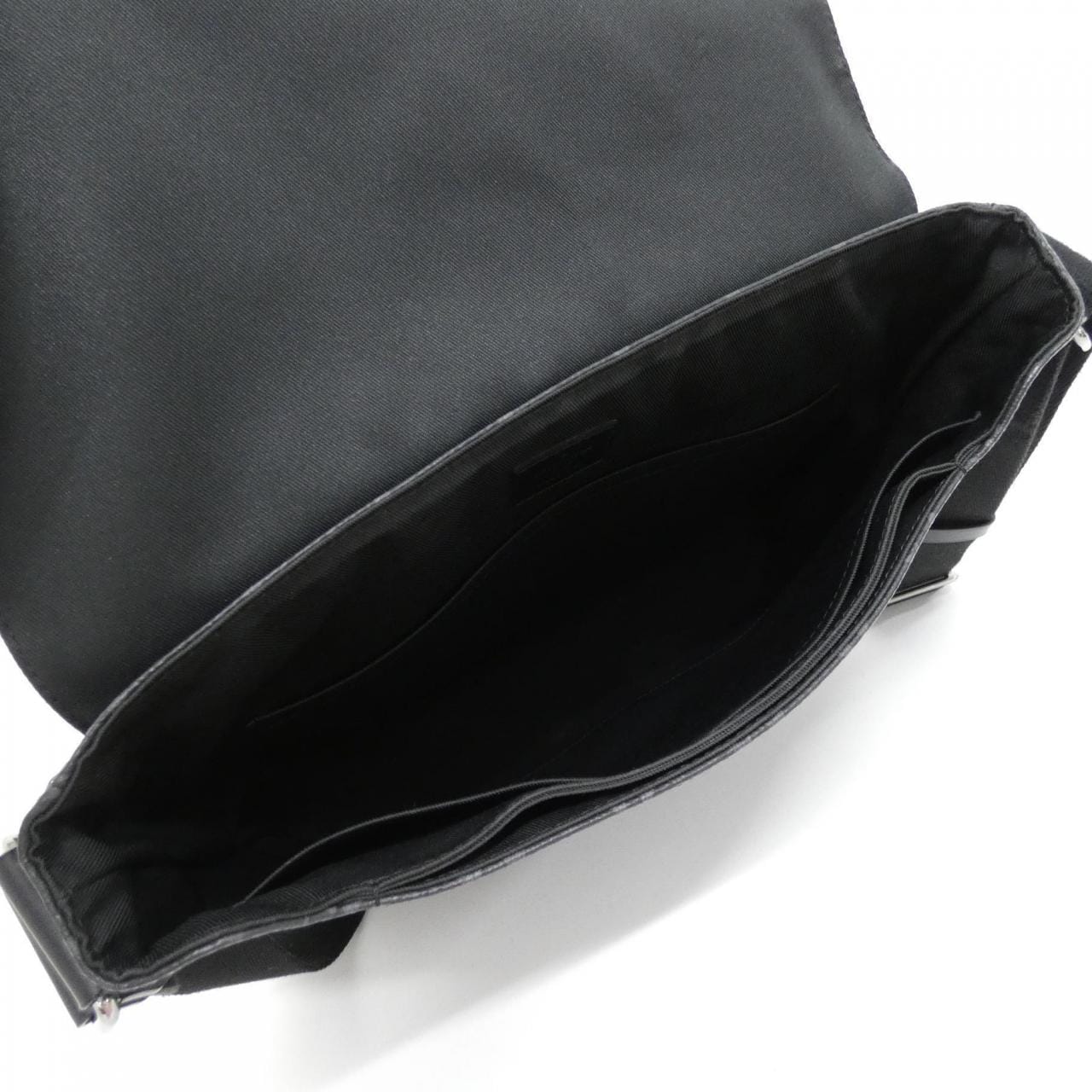 ルイヴィトン モノグラム エクリプス ディストリクト MM M44001 ショルダーバッグ