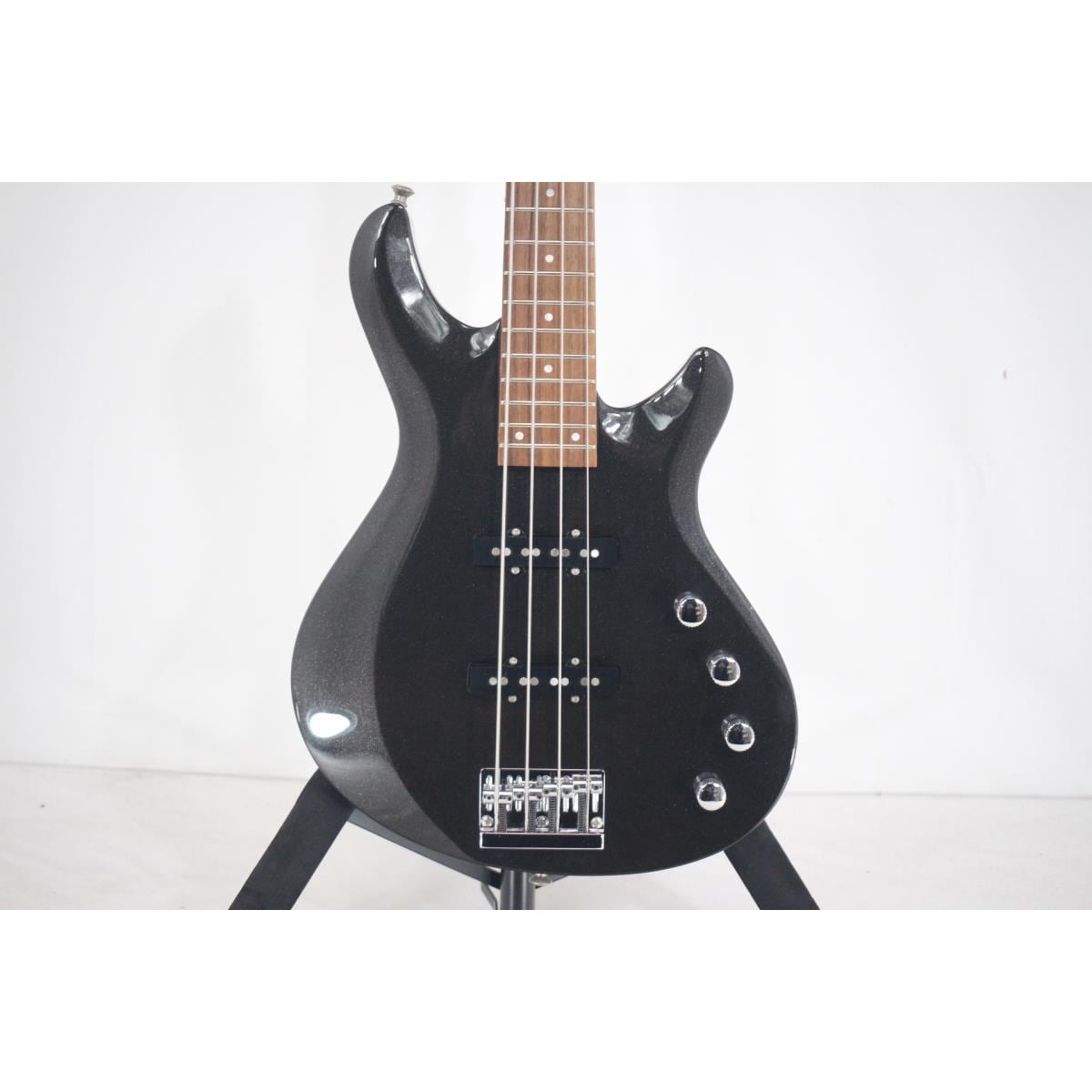 ＦＥＲＮＡＮＤＥＳ　　ＧＲＡＤＵＡＬ