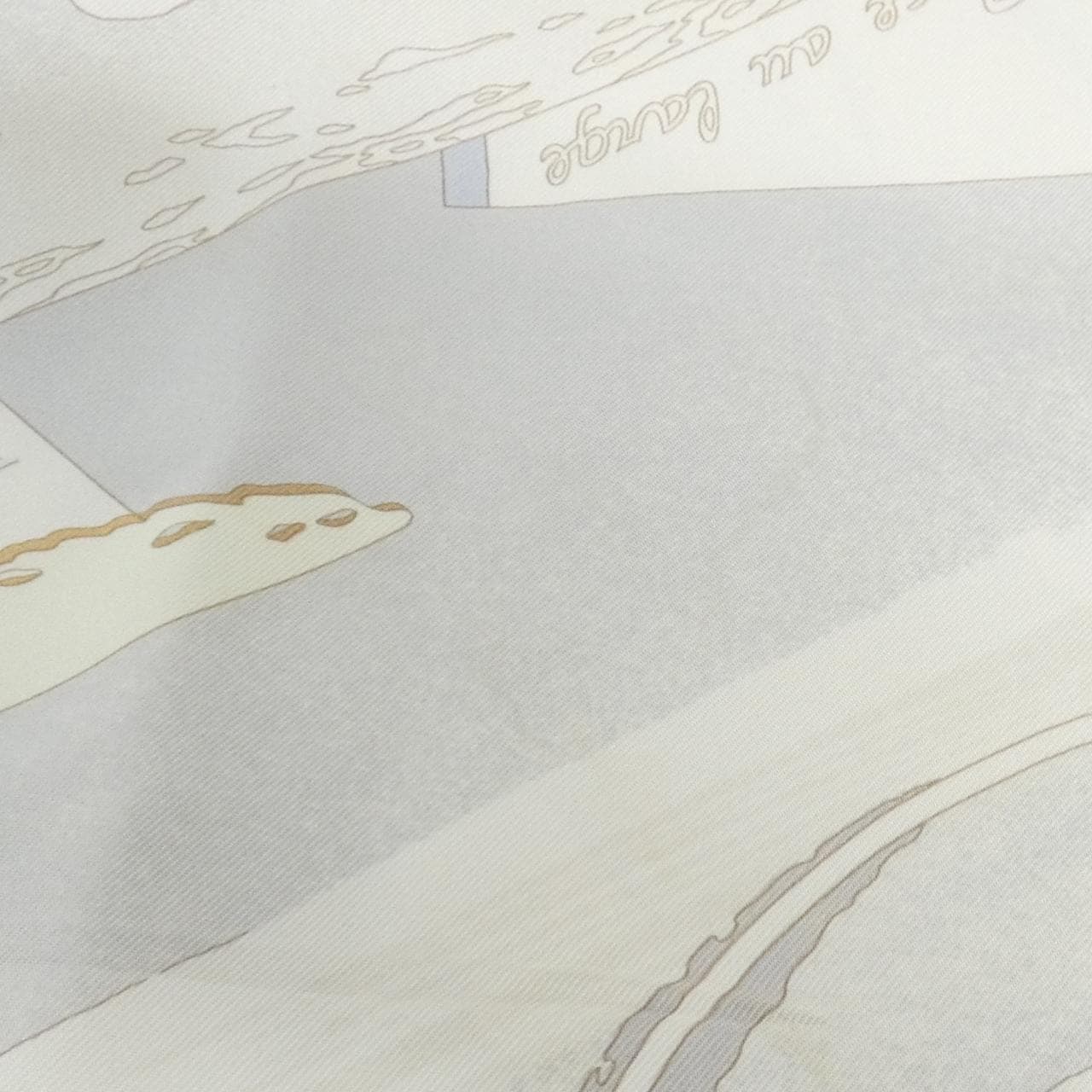 エルメス FACE AU LARGE カレ スカーフ