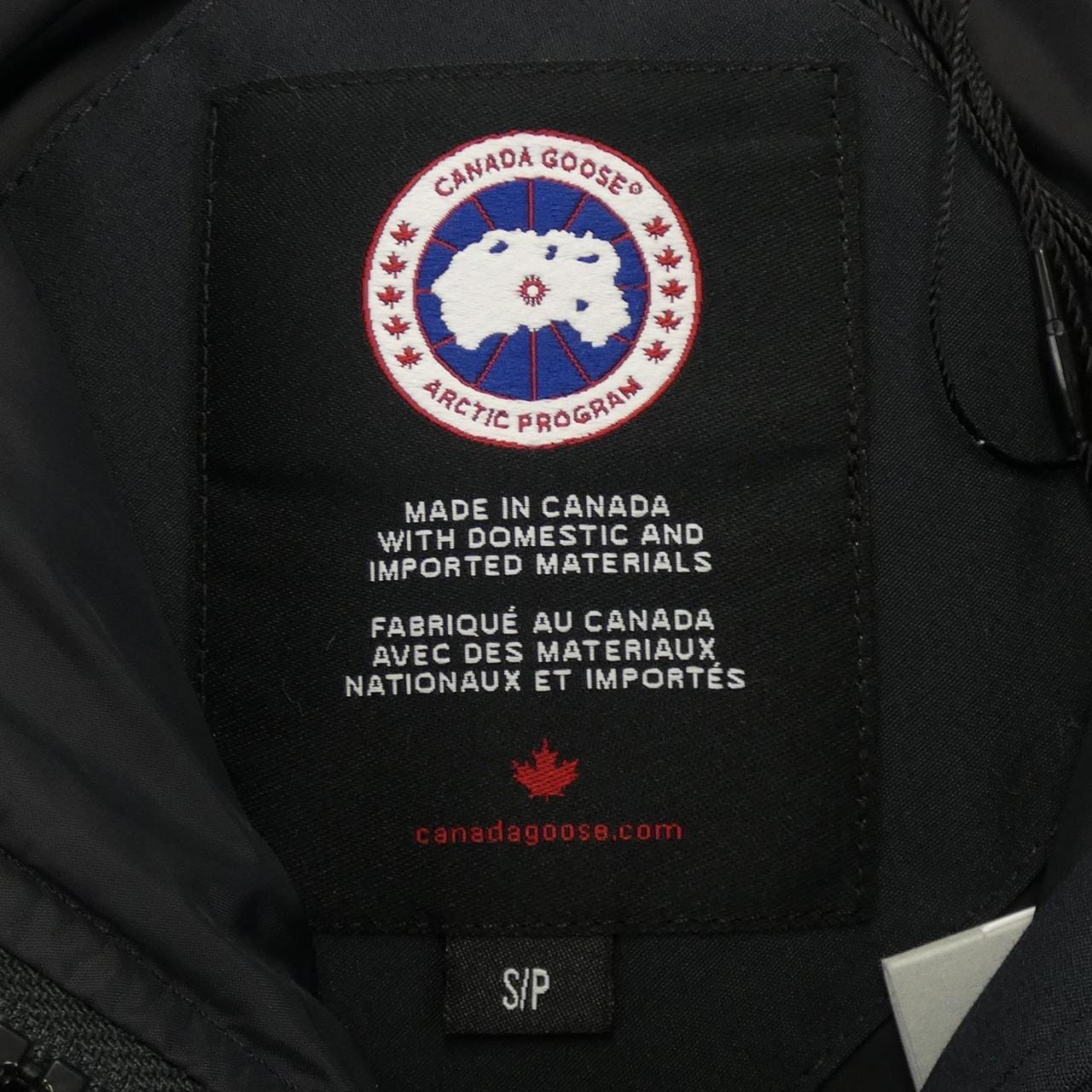 カナダグース CANADA GOOSE ダウンコート