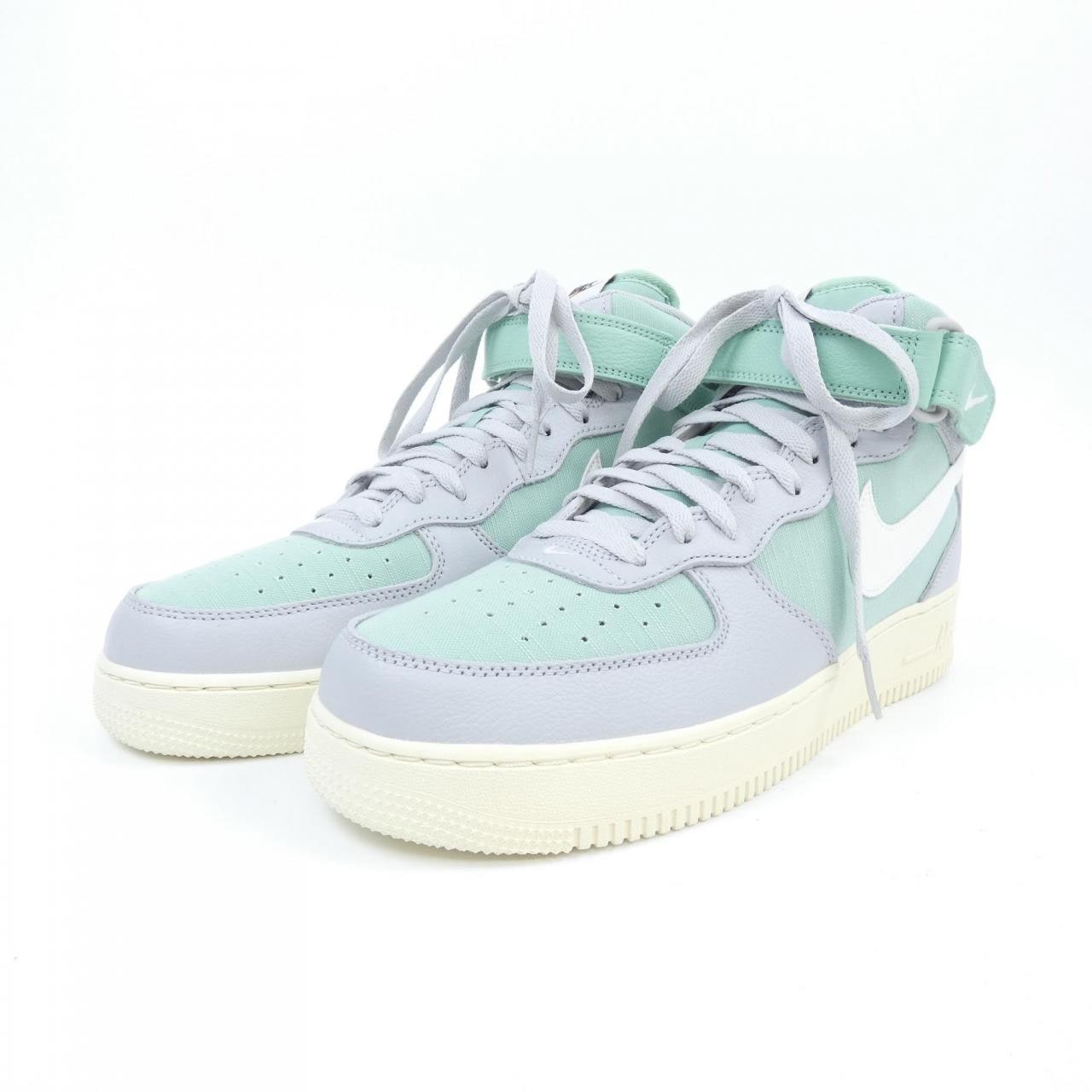 ナイキ NIKE スニーカー