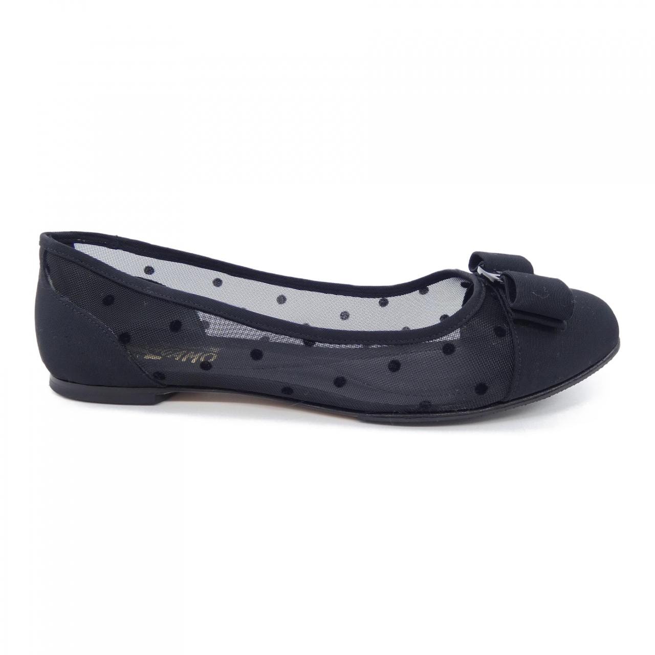サルヴァトーレフェラガモ SALVATORE FERRAGAMO フラットシューズ
