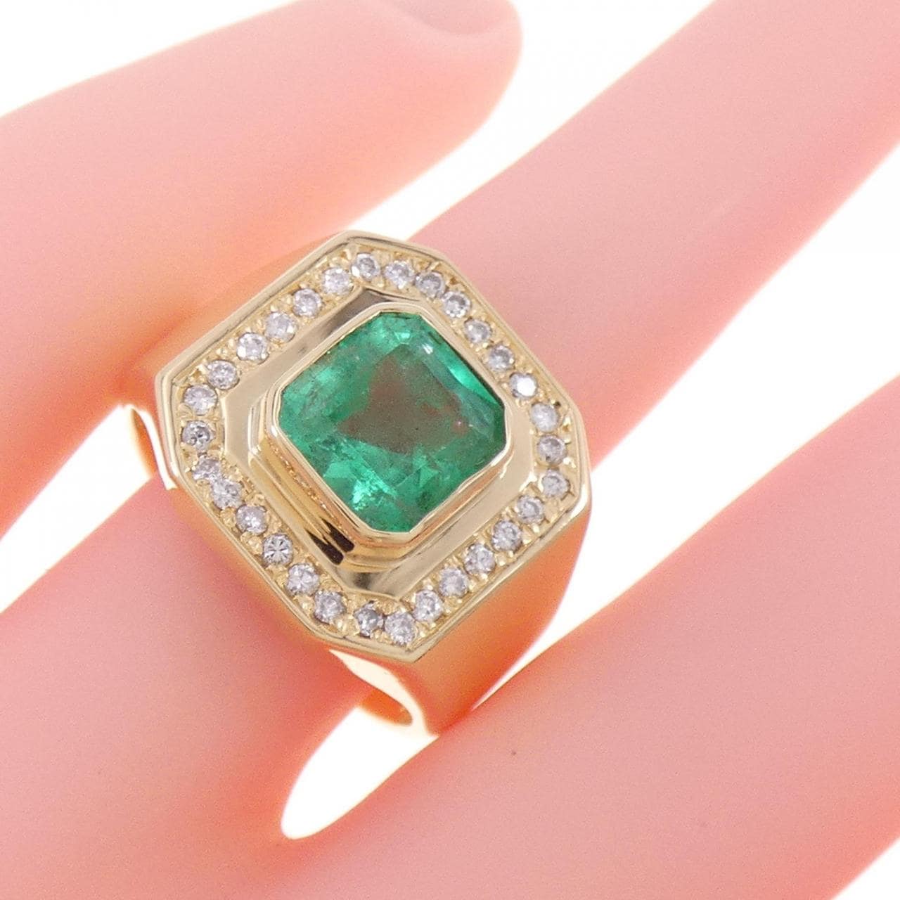 K18YG emerald ring 2.04CT