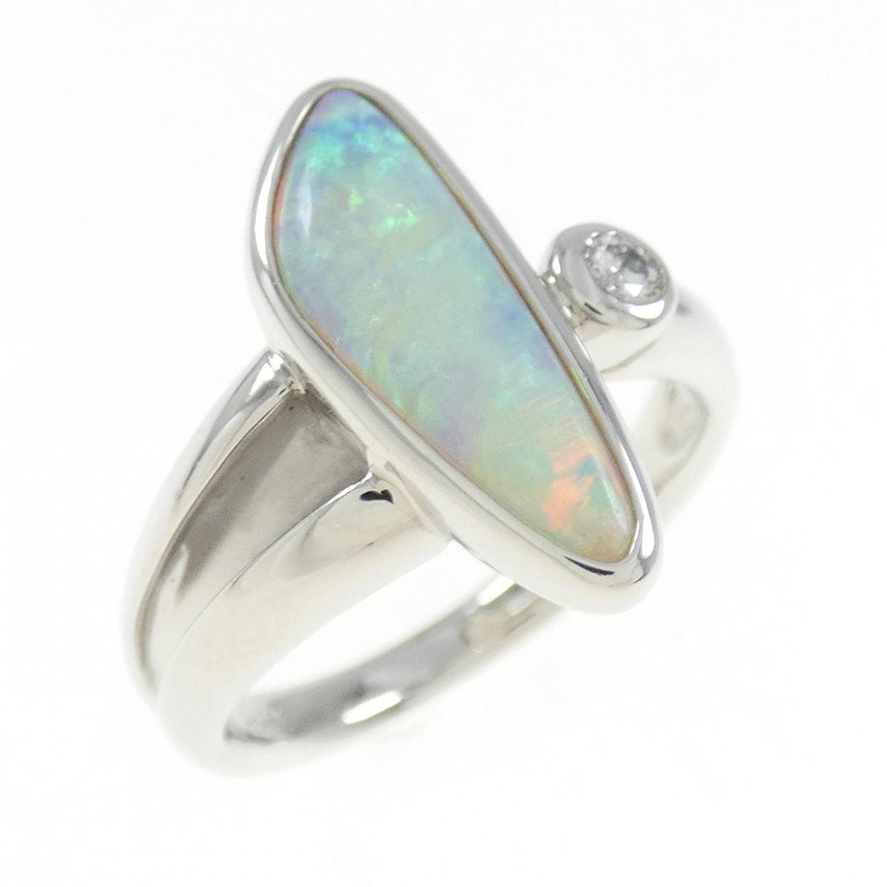 PT OPAL Ring 1.18CT