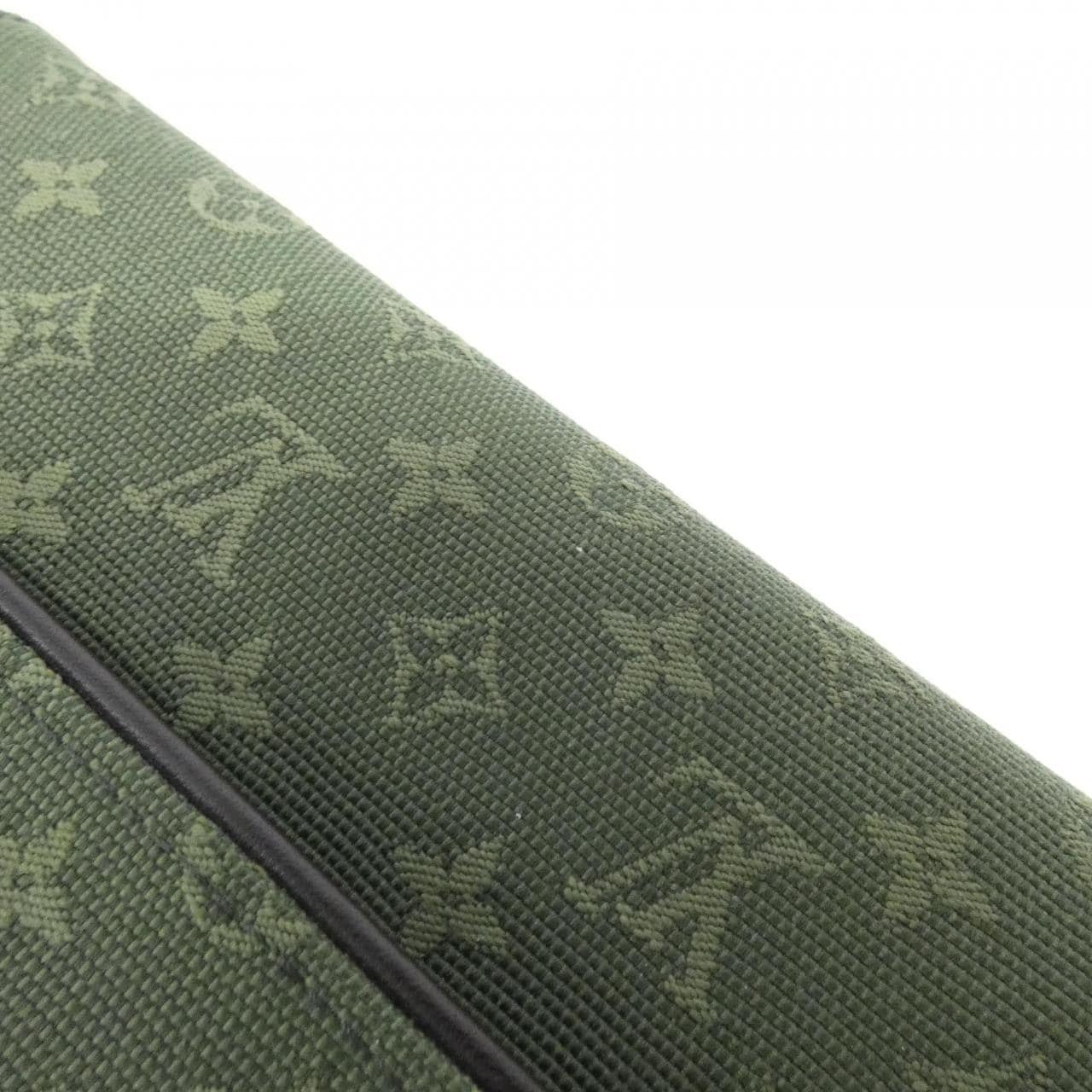 ルイヴィトン モノグラム ミニ ポルト トレゾール インターナショナル M92443 財布