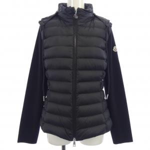 モンクレール MONCLER ダウンジャケット