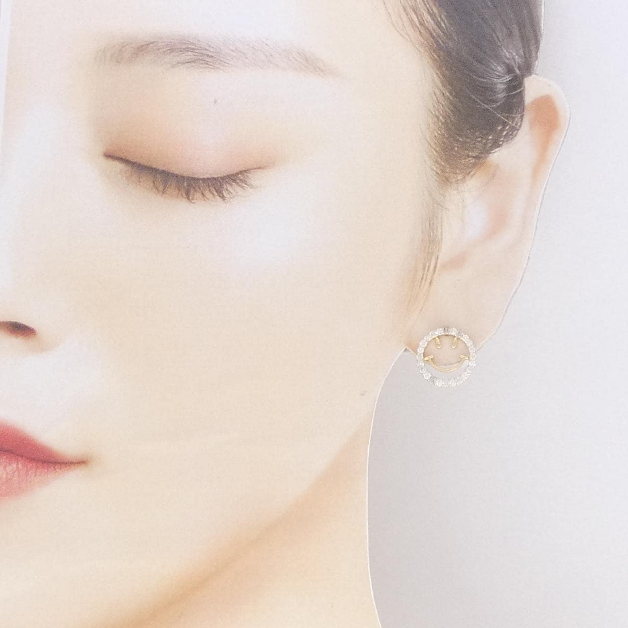 K18YG スマイル ダイヤモンド ピアス 0.60CT