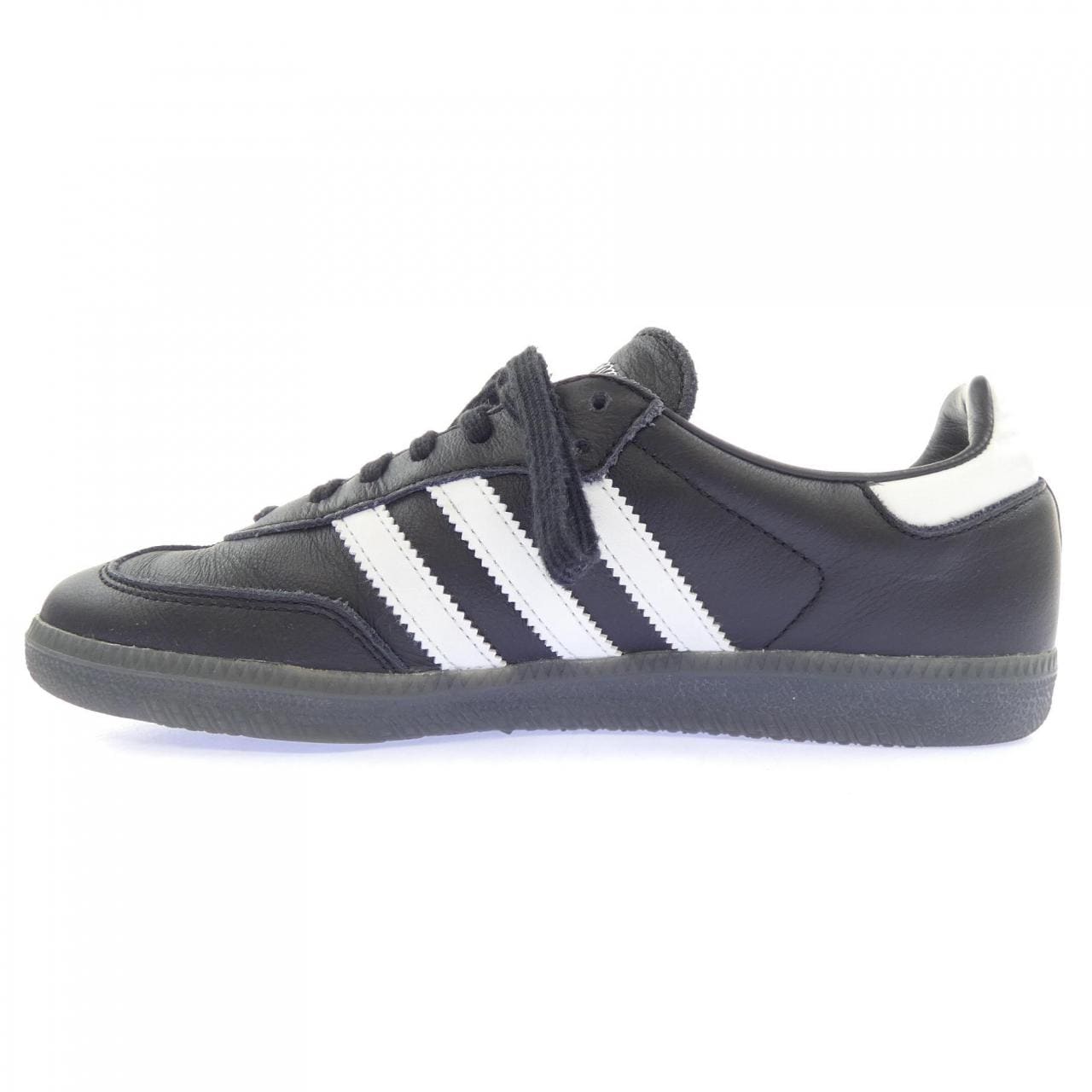 アディダス ADIDAS fucking awesame スニーカー