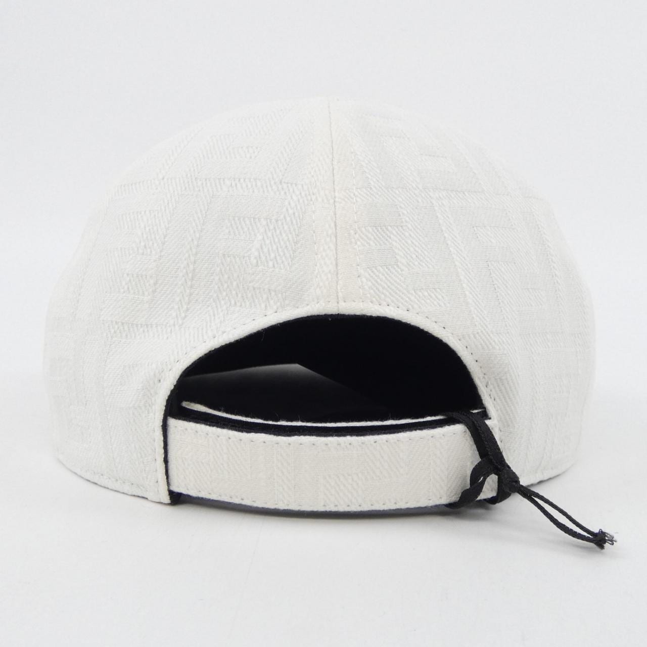 フェンディ FENDI FXQ964 AN9U キャップ