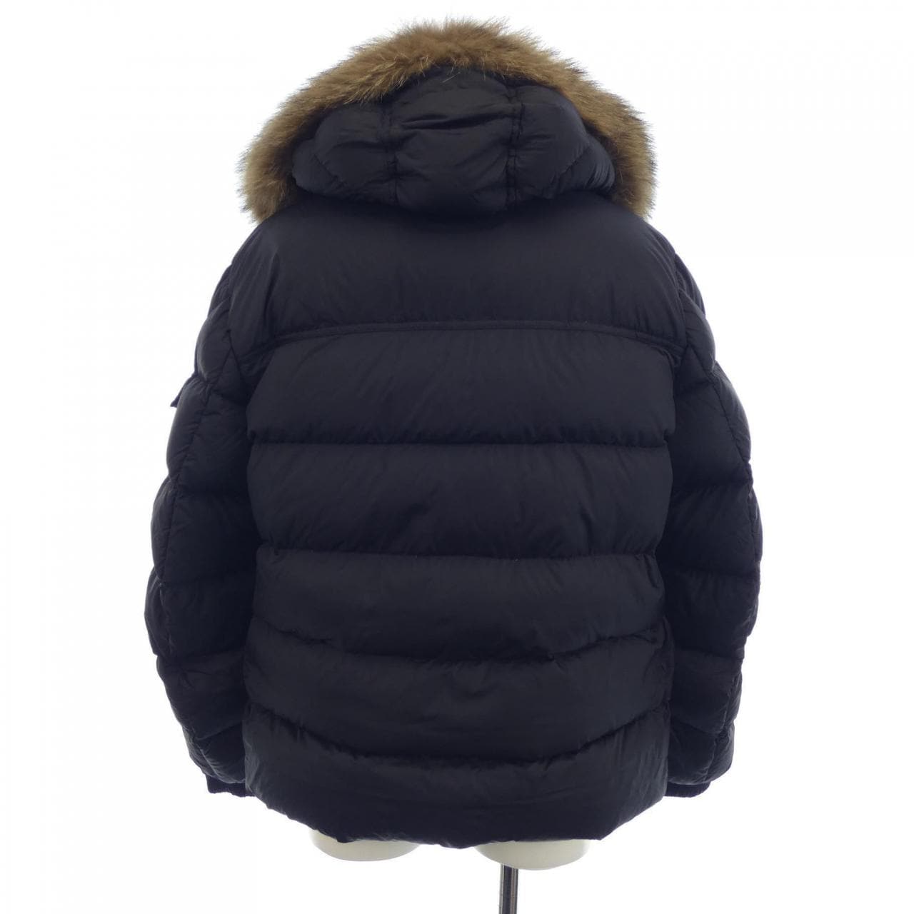 モンクレール MONCLER ダウンジャケット